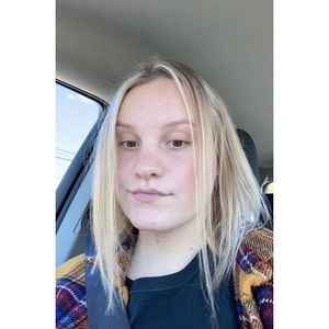 Meet your Posher, Lizzie